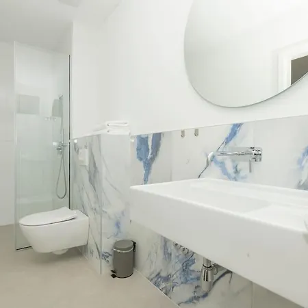 Luxury Blue With A Pool Villa Zmijavci