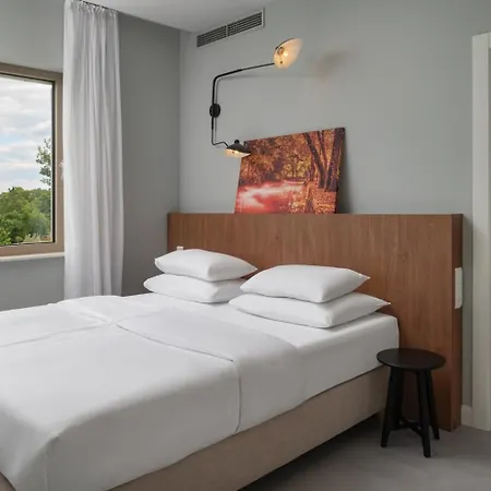 Luxury Blue With A Pool 4*