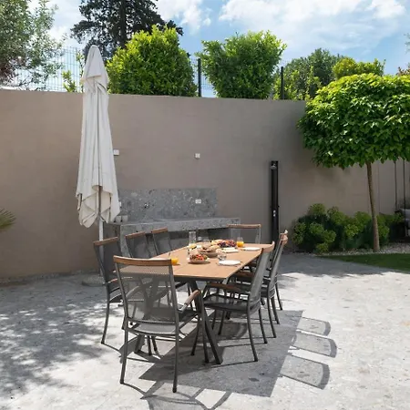 Luxury Blue With A Pool 4* Zmijavci