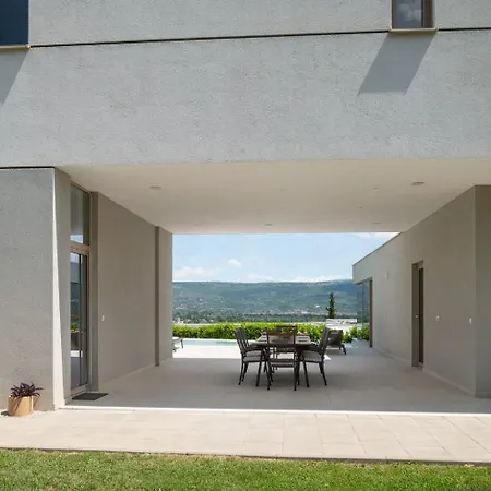 Luxury Blue With A Pool 4* Zmijavci