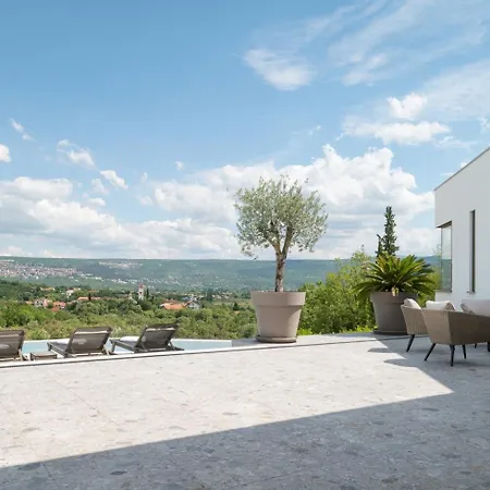 Vendégház Luxury Blue With A Pool 4*