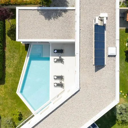 Luxury Blue With A Pool 4* Zmijavci